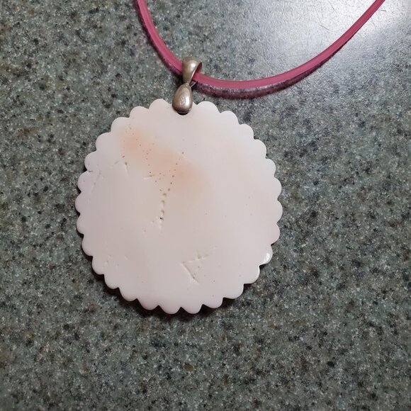 Unique Conch Shell Necklace - Picture 4 of 6
